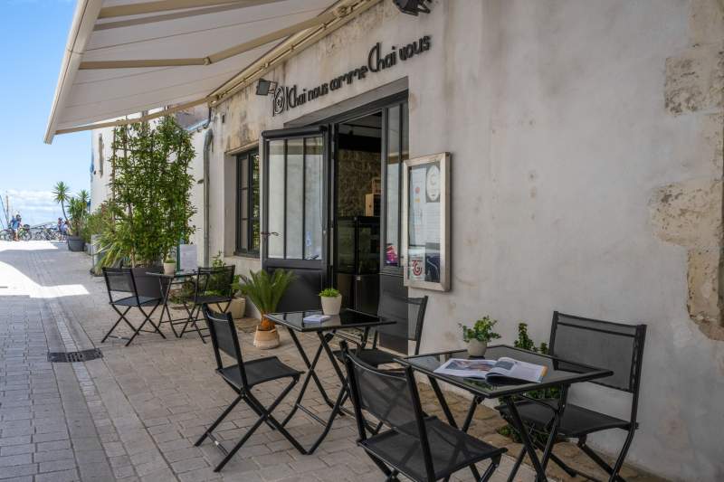 Terrasse  Chai nous comme Chai vous Restaurant La Flotte, Île de Ré 